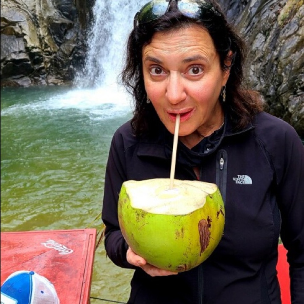 Meet your Posher, Lorraine